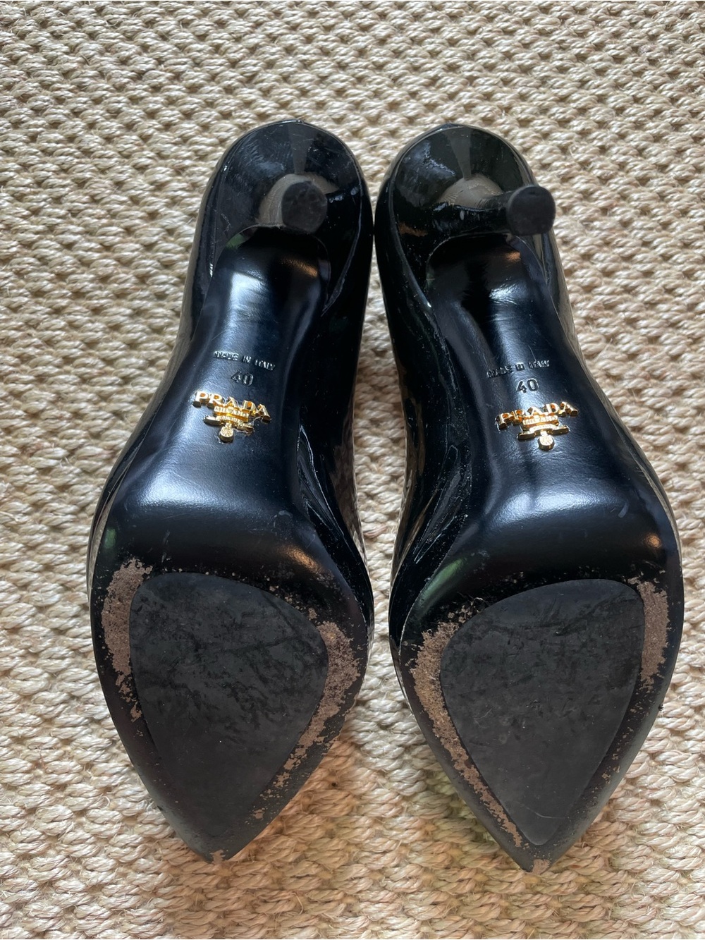 Prada Black Patent Leather Pointed-Toe Platform Pumps size 40 - Picture 3 of 4
